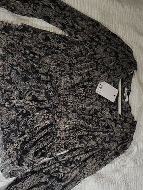 DR2 Black & Cream Paisley Long-Sleeve Tunic